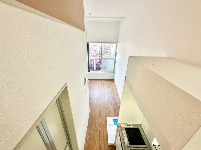 物件内観写真11　(室内からの展望)