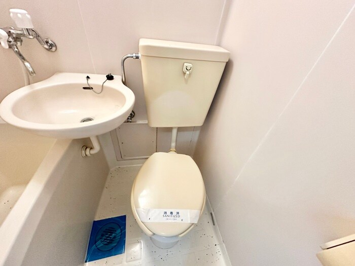 物件内観写真12　(トイレ)