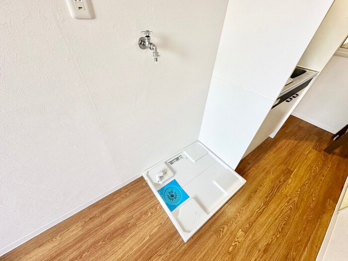 物件内観写真14　(洗濯機置場)