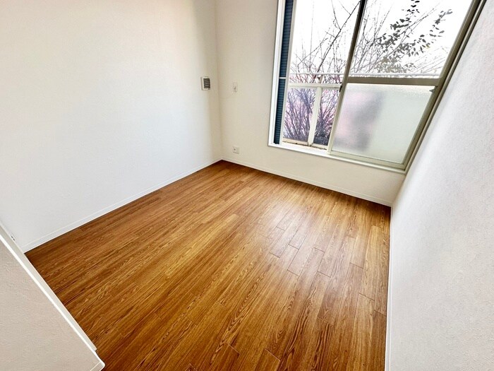 物件内観写真18　(居室)