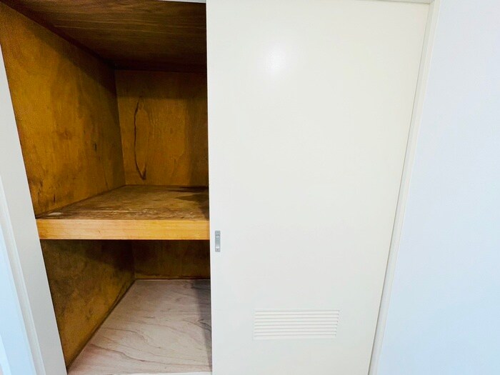 物件内観写真21　(収納)