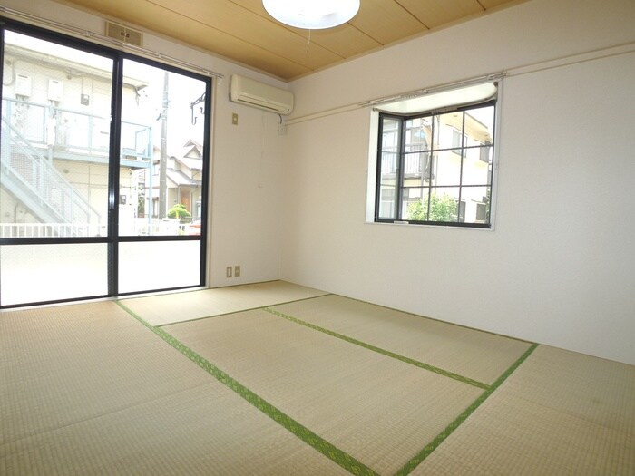 物件内観写真13　(居室)