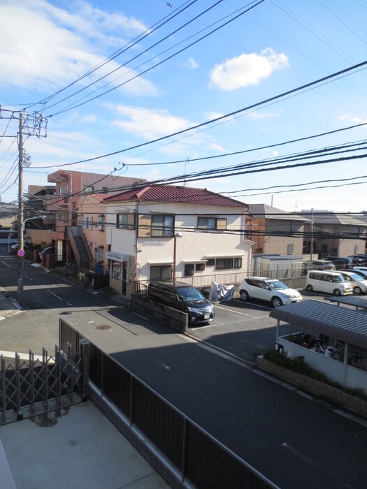 物件内観写真9　(室内からの展望)