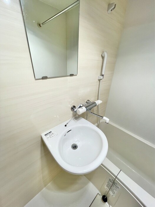 物件内観写真11　(洗面)