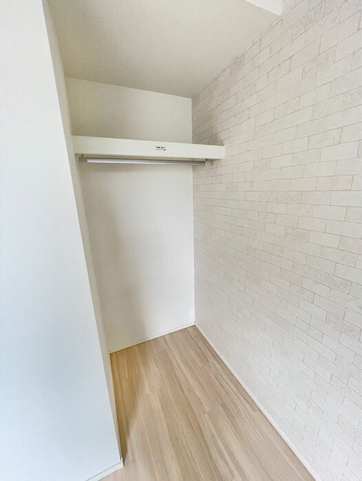 物件内観写真12　(収納)