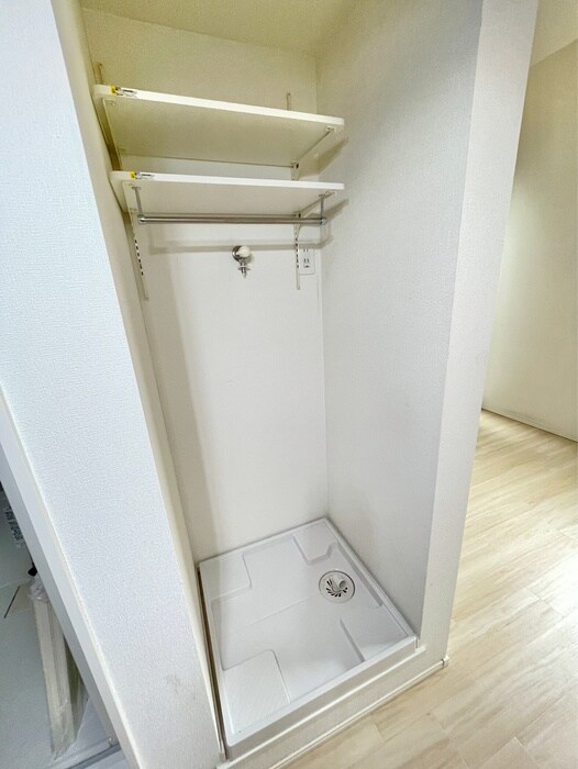 物件内観写真16　(洗濯機置場)