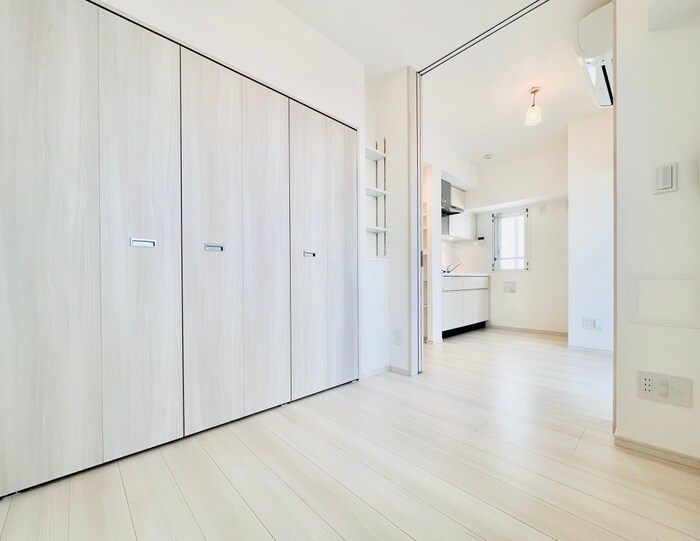 物件内観写真7　(居室)