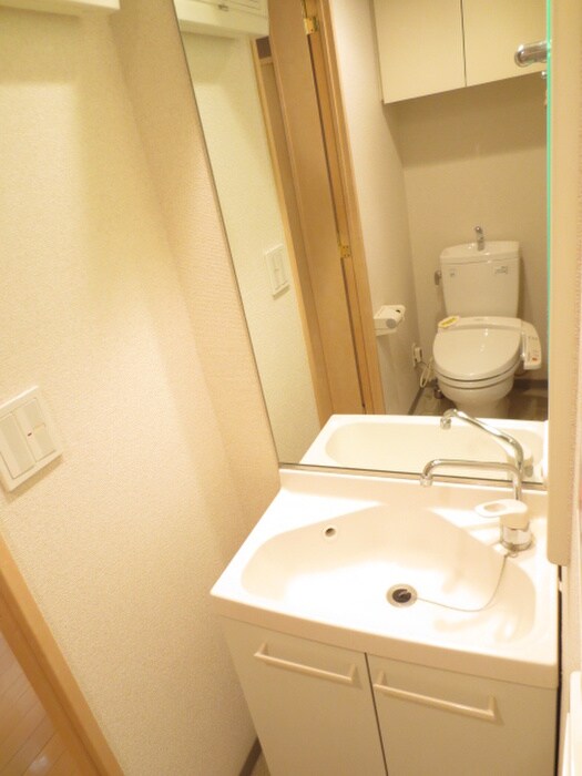 物件内観写真14　(トイレ)