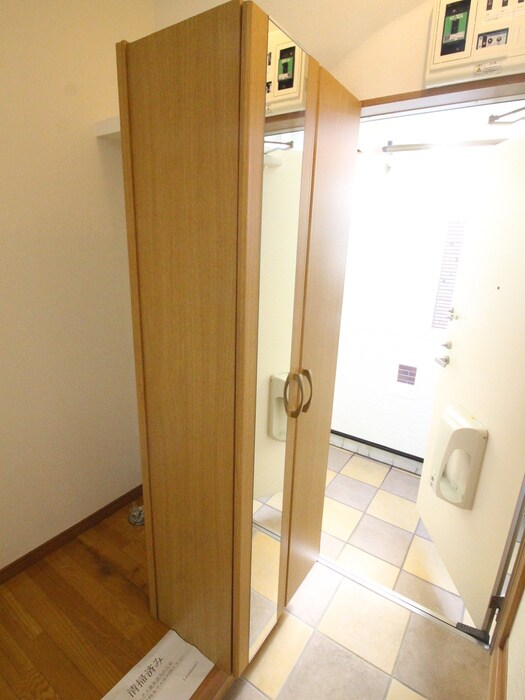 物件内観写真6　(靴箱)
