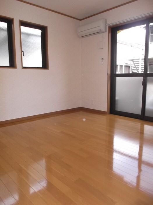 物件内観写真10　(居室)