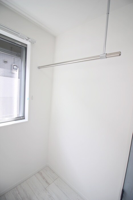 物件内観写真15　(収納)