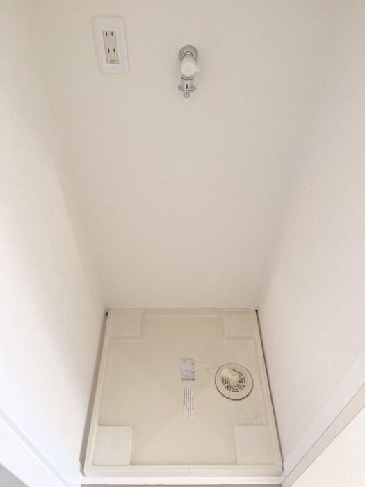 物件内観写真15　(洗濯機置場)