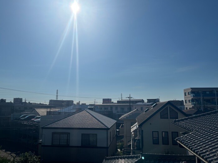 物件内観写真22　(室内からの展望)