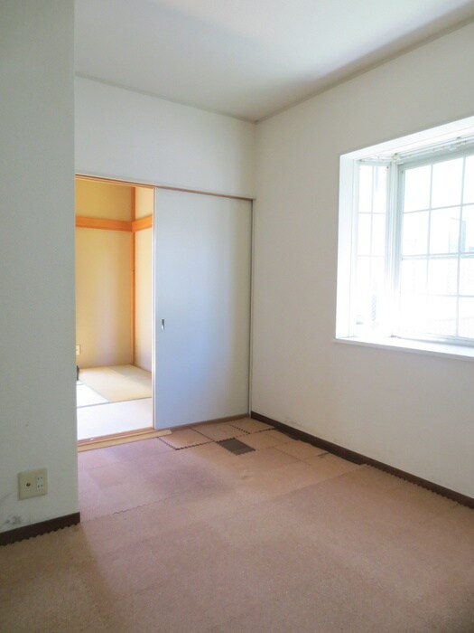 物件内観写真6　(居室)