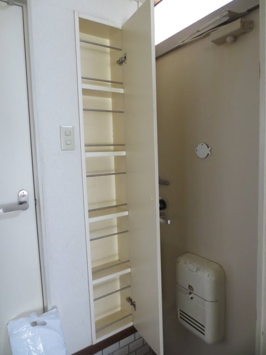 物件内観写真18　(靴箱)