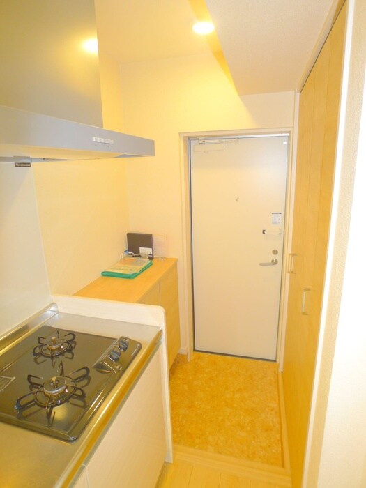 物件内観写真16　(玄関)