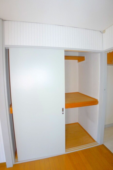 物件内観写真11　(収納)