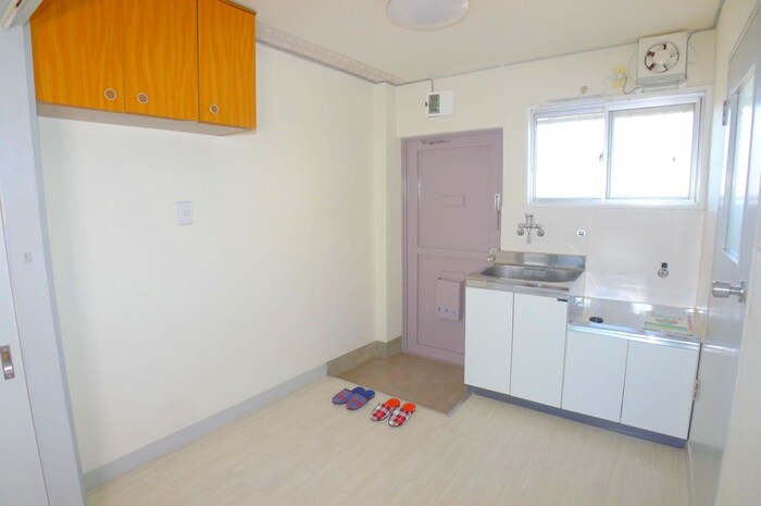 物件内観写真17　(玄関)