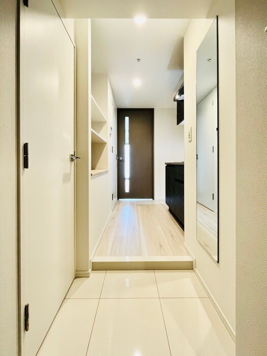 物件内観写真17　(玄関)