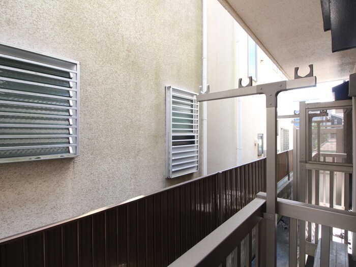 物件内観写真16　(室内からの展望)