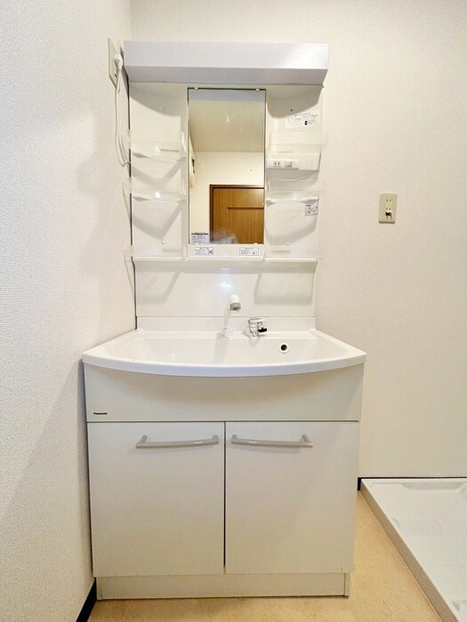 物件内観写真13　(洗面)