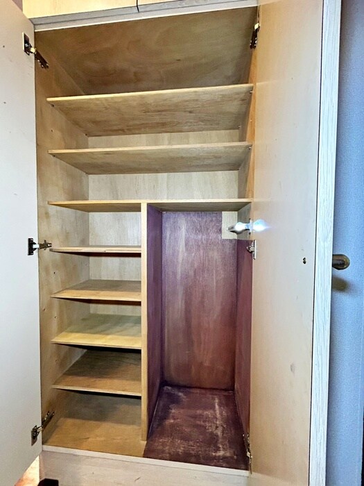 物件内観写真18　(靴箱)