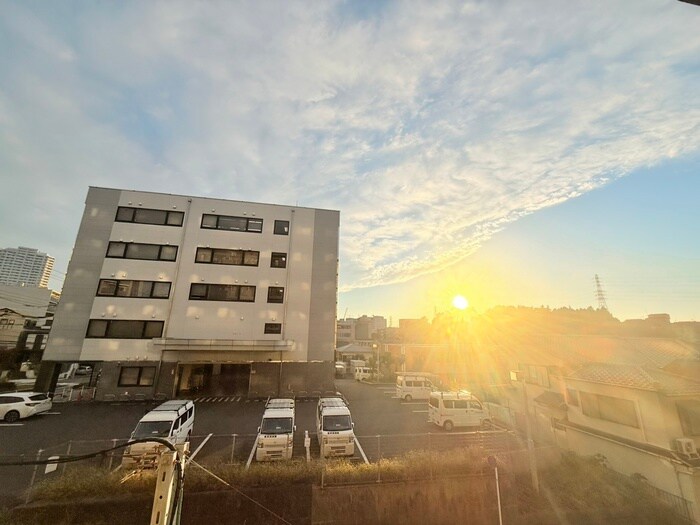 物件内観写真22　(室内からの展望)