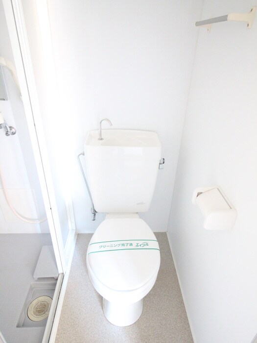 物件内観写真12　(トイレ)