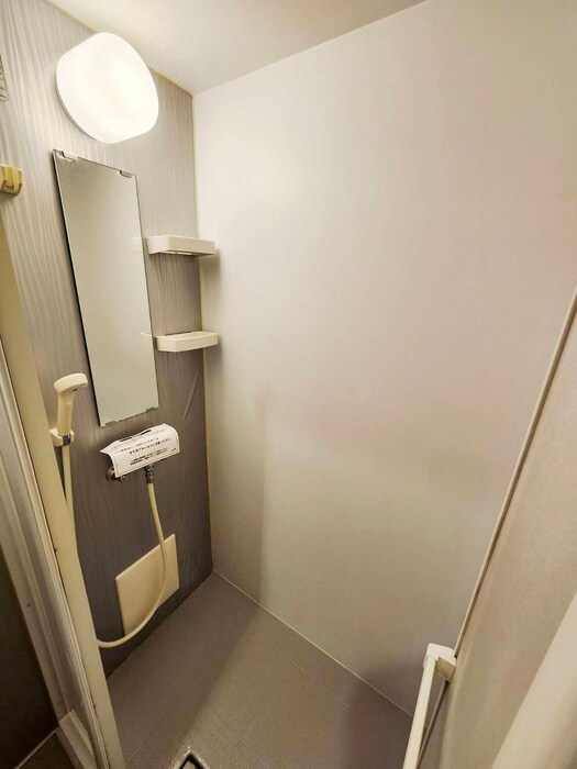 物件内観写真13　(玄関)