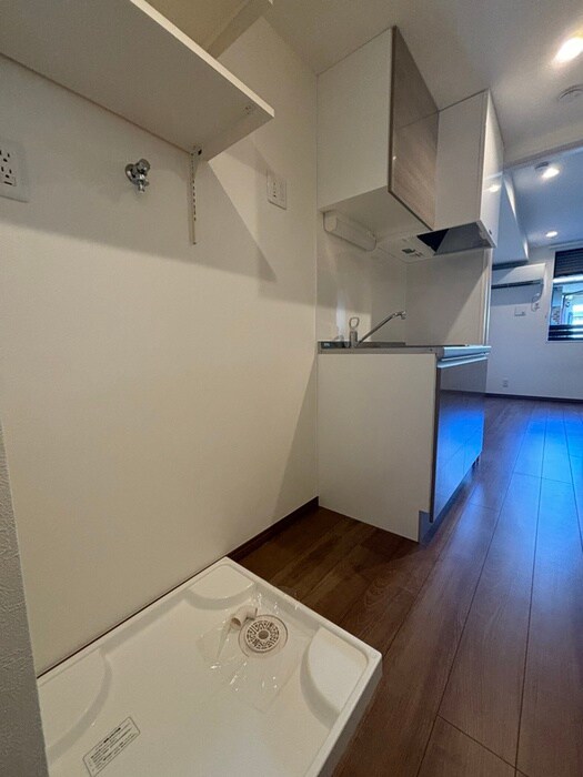 物件内観写真14　(洗濯機置場)