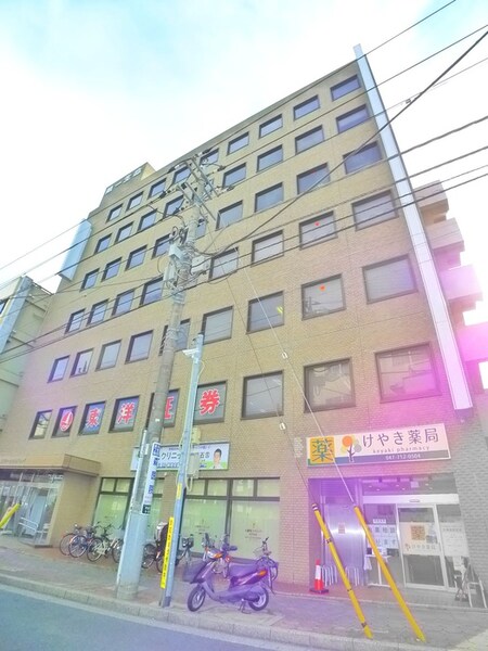 リアライズ五香駅前ビル外観写真