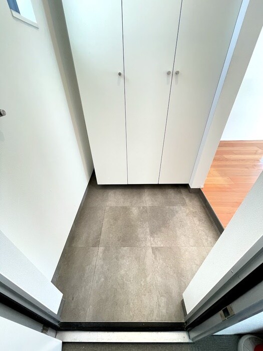 物件内観写真17　(玄関)