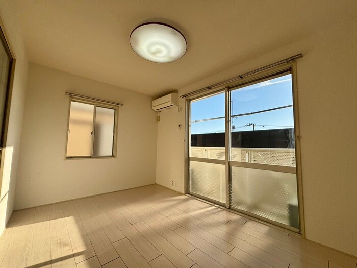 物件内観写真7　(居室)