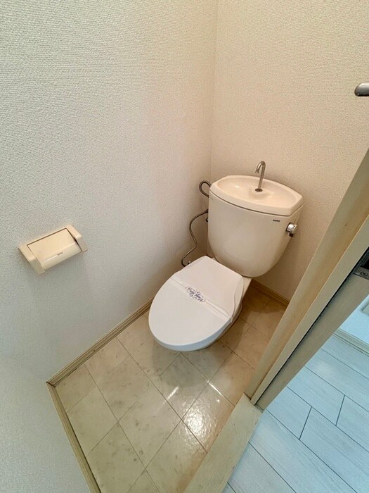 物件内観写真14　(トイレ)