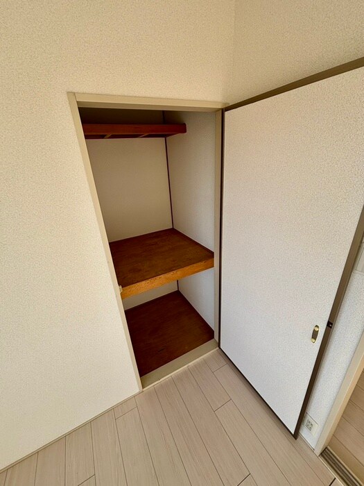 物件内観写真18　(収納)