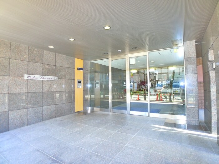 物件外観写真5　(エントランス部分)