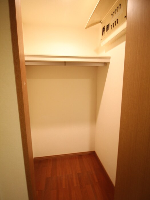 物件内観写真15　(収納)