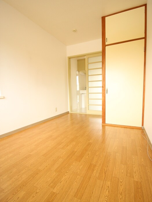 物件内観写真18　(居室)