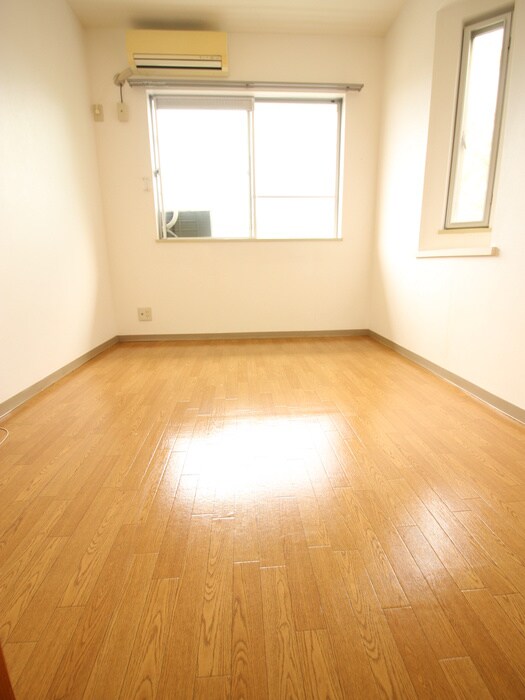 物件内観写真22　(居室)