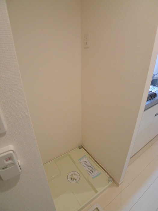 物件内観写真12　(洗濯機置場)