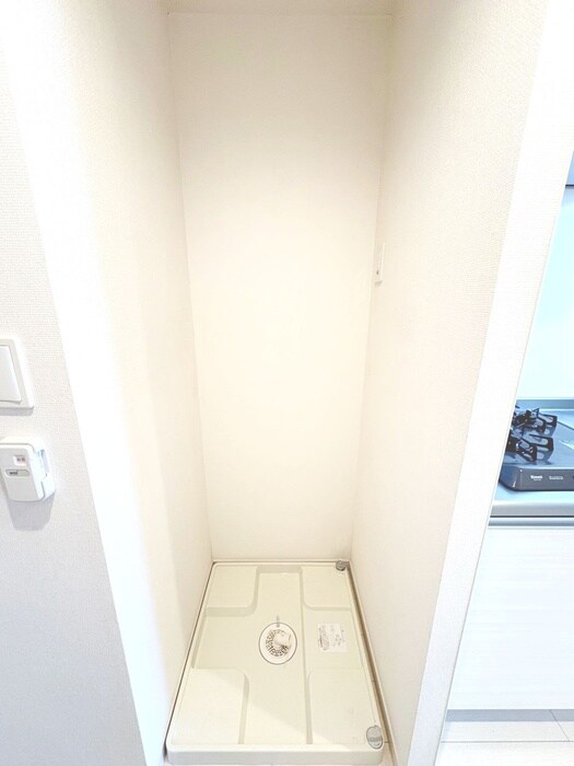 物件内観写真12　(洗濯機置場)