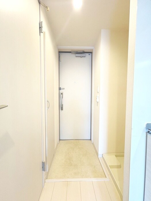 物件内観写真19　(玄関)