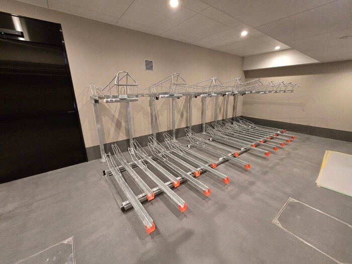 物件外観写真5　(駐輪場)