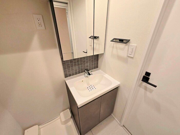 物件内観写真11　(洗面)