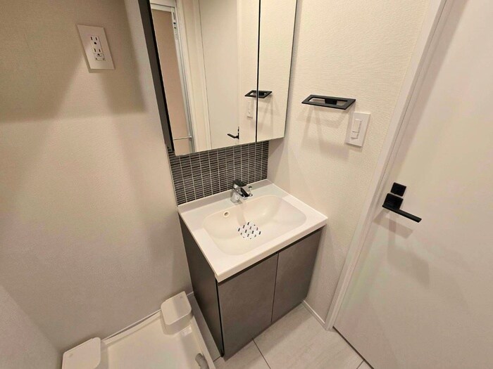 物件内観写真11　(洗面)