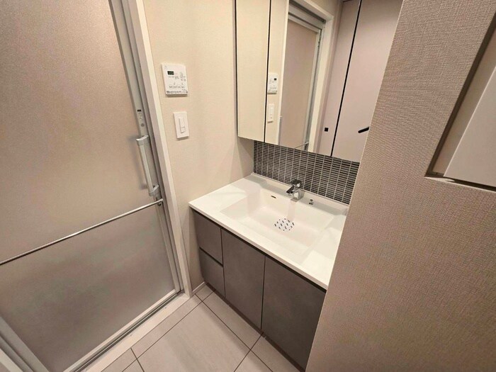 物件内観写真11　(洗面)