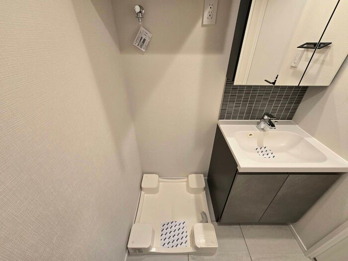 物件内観写真12　(洗濯機置場)