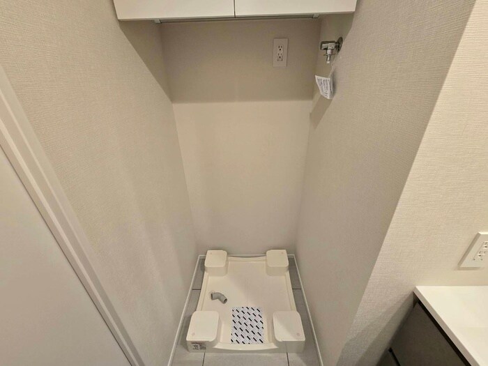 物件内観写真12　(洗濯機置場)