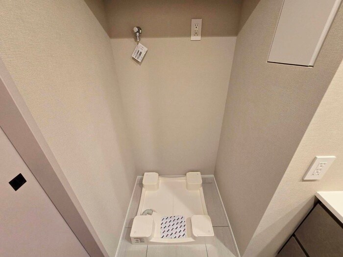 物件内観写真12　(室内からの展望)