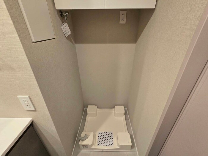 物件内観写真12　(洗濯機置場)